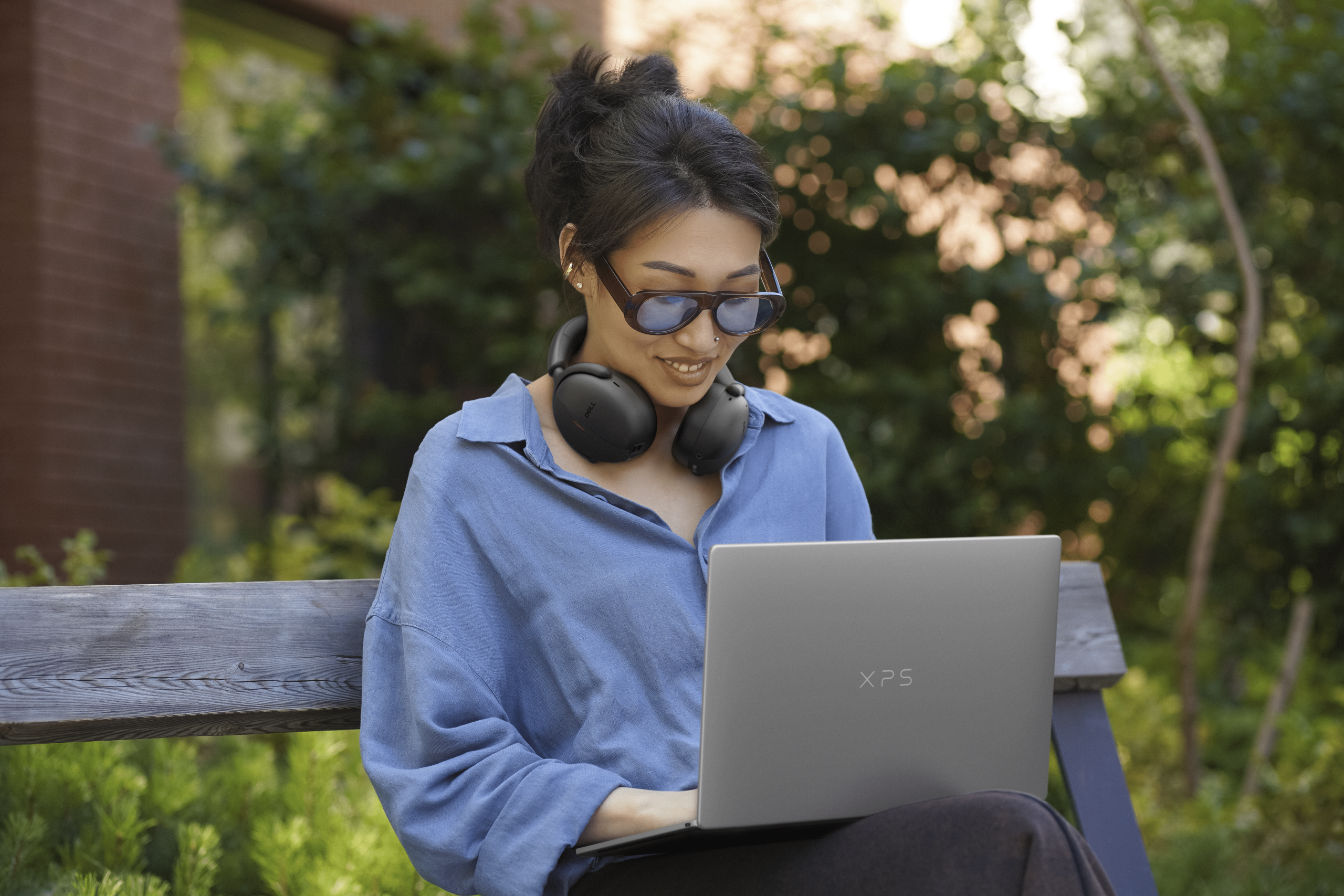 Dell връща XPS 13 като конкурент на MacBook Neo — с временна отстъпка до $599