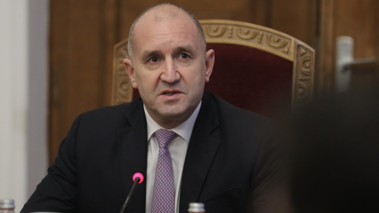 Радев за посланика ни в ОАЕ: Не проверяваме бащите на дипломатите