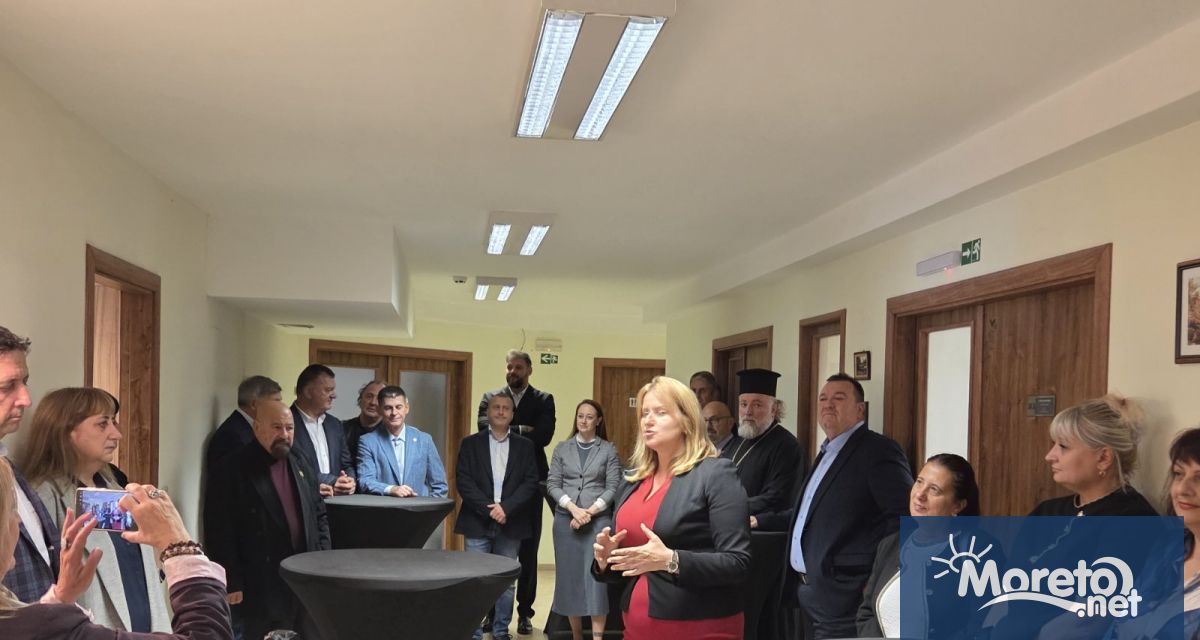Варна: „Лицата на Одесос“ събраха историята на районното кметство в портрети