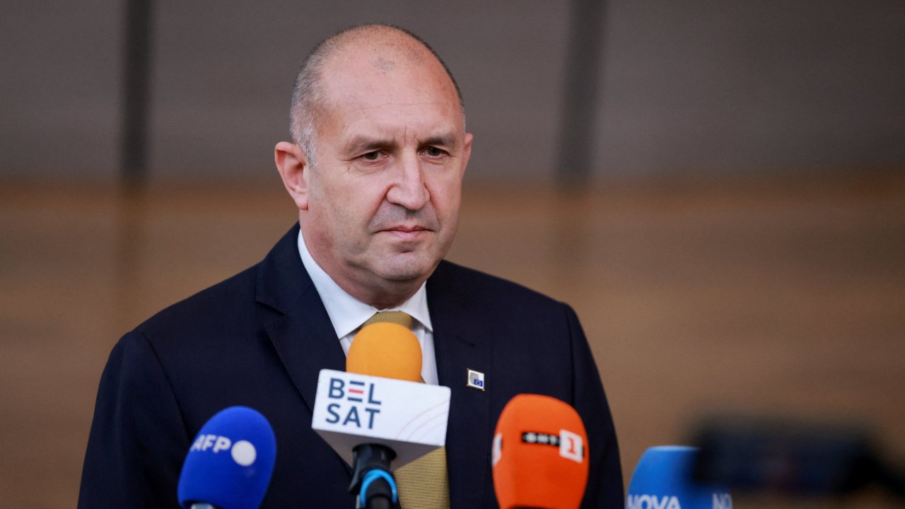 Радев: Ще изследваме детайлно кораба „Chelsea 3“, за да имаме солидни доказателства
