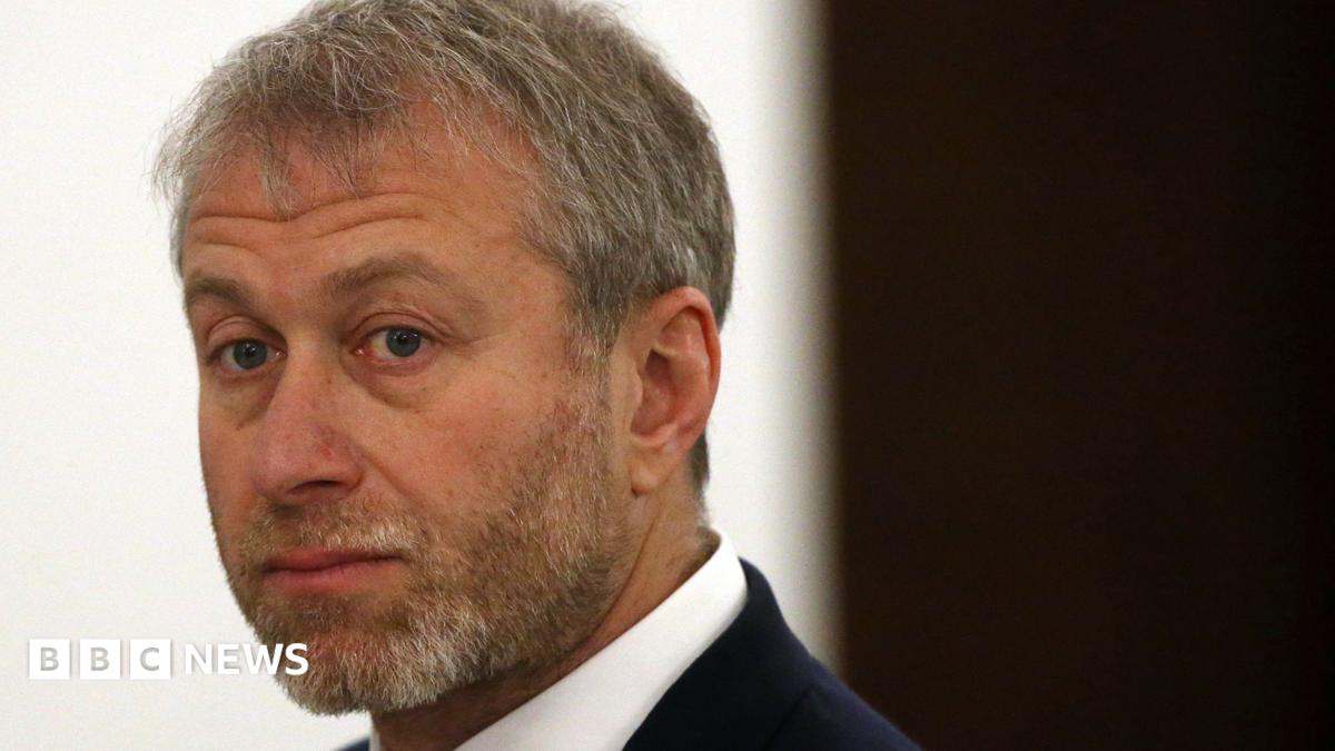 Кипърската полиция започва разследване на финансовите дела на Роман Абрамович