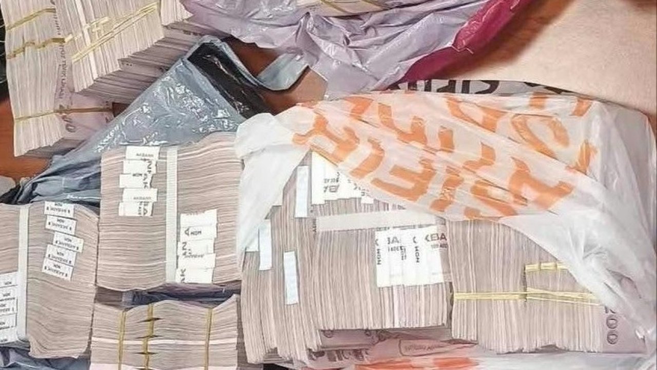Митничари откриха 4 млн. турски лири в куфар на пътник на МП „Малко Търново“