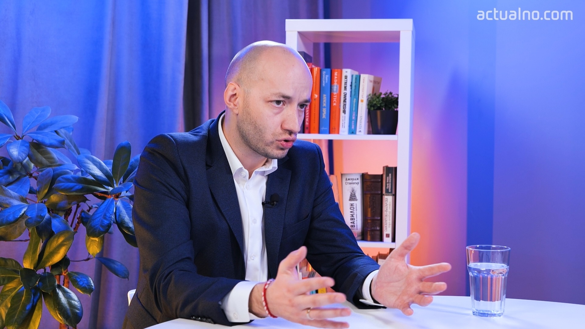 Политолог: Президентската кампания започна доста агресивно с темата за помилванията