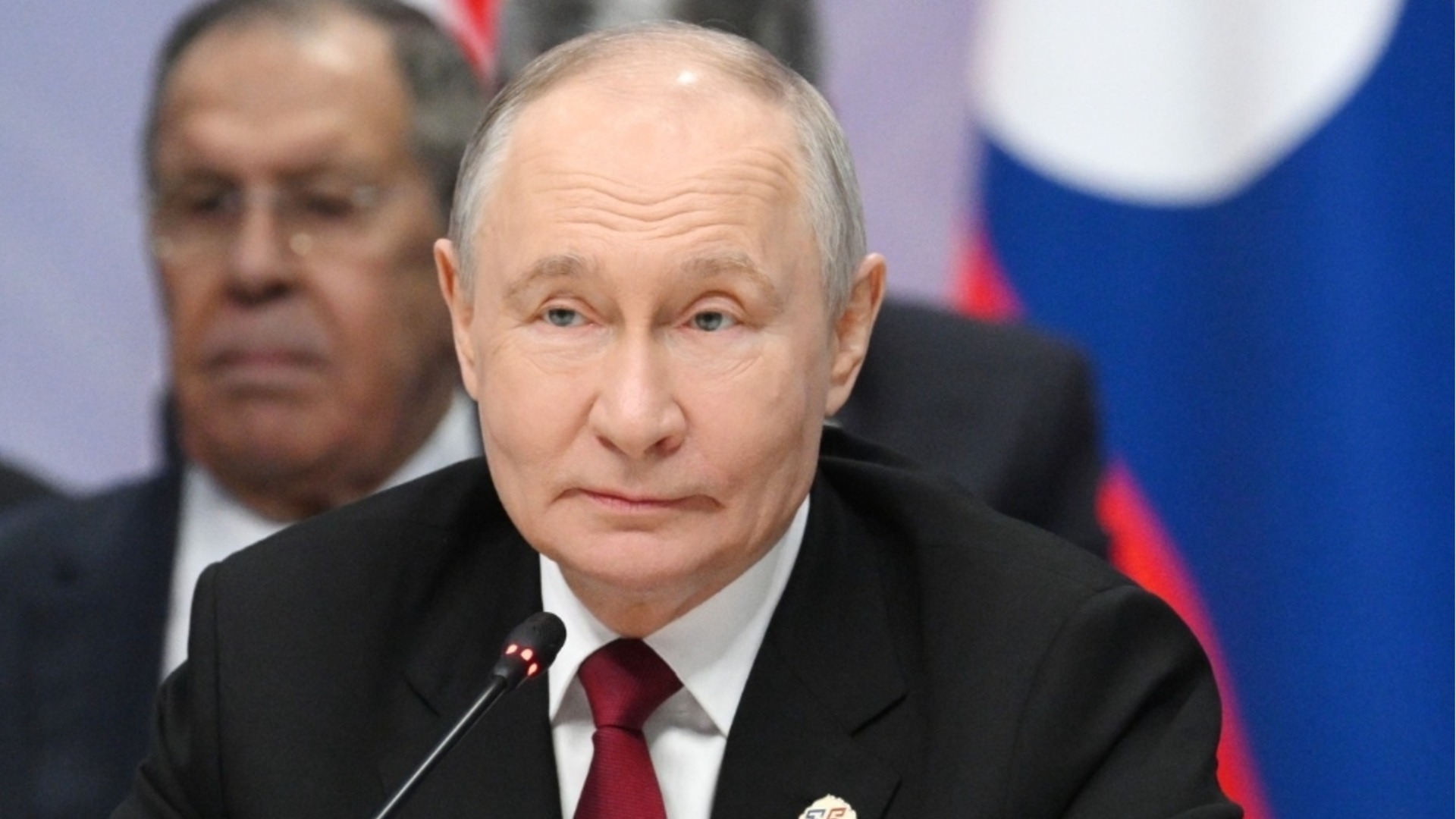 Путин разреши на Unicredit да реорганизира и продаде клона си в Русия