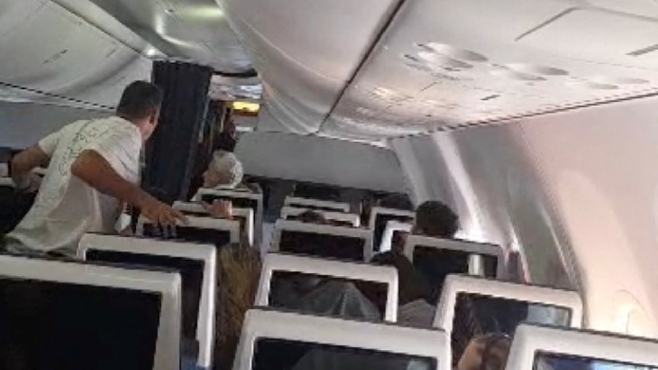 Нападателят от полета на Flydubai е бил определен като „риск за сигурността“